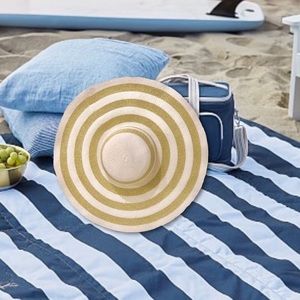 White and Gold Stripe Beach Hat